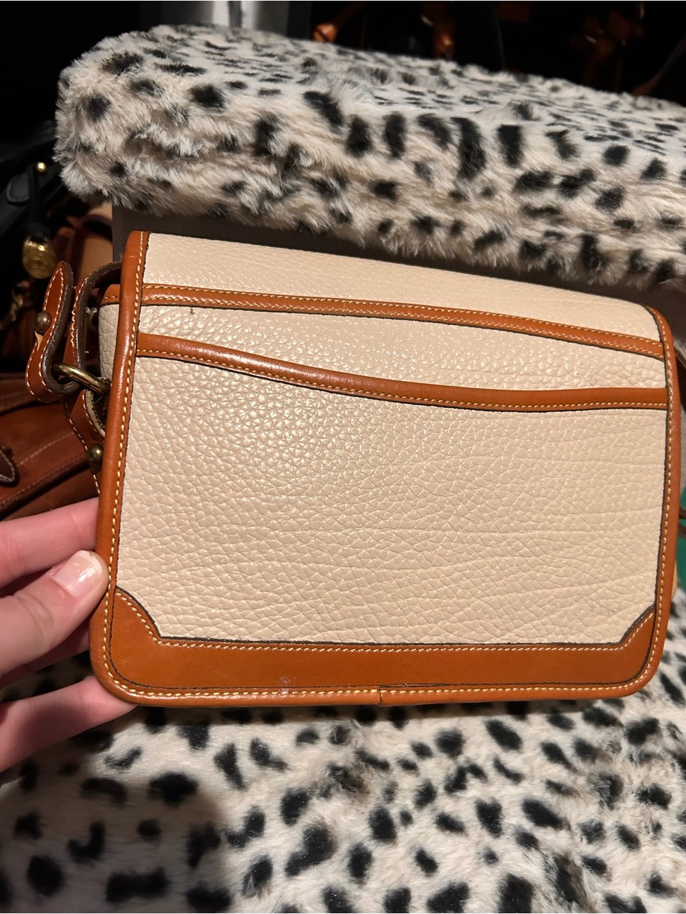 Dooney & Bourke Vintage All-Weather Leather Surrey bag w/ Matching Wallet - Picture 13 of 16